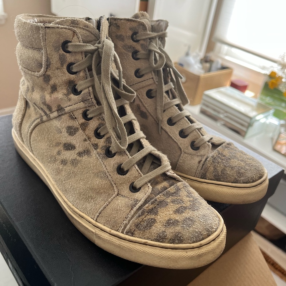 Kenneth Cole high top leopard sneakers